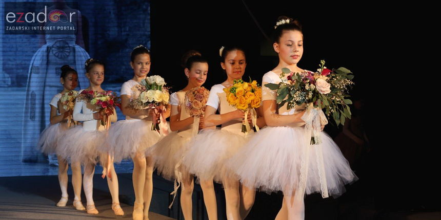 10. Festival vjenčanja: Modna revija vjenčanica i revija cvijeća 5. ožujka 2017. 10. Festival vjenčanja: Modna revija vjenčanica i revija cvijeća 5. ožujka 2017.