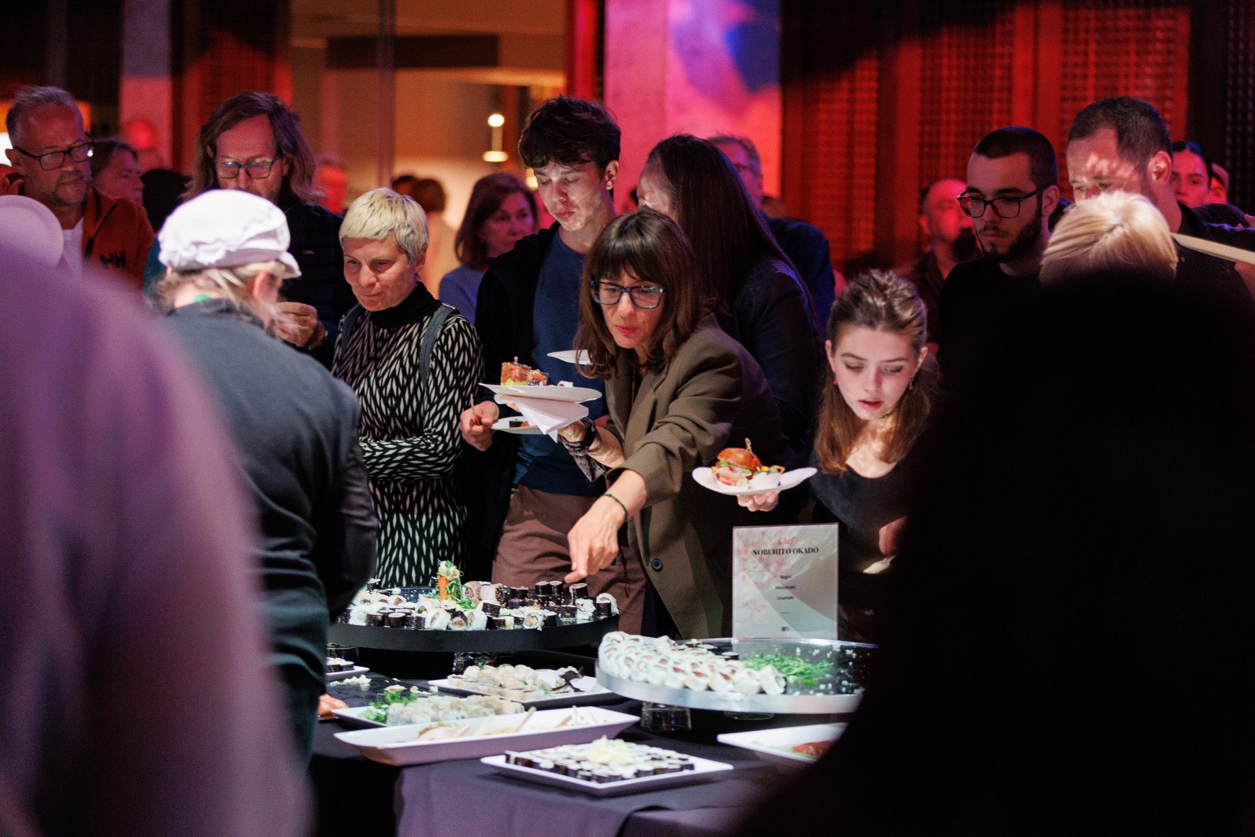 Gala večera japanskih i hrvatskih kuhara napunila Arsenal do posljednjeg mjesta Gala večera japanskih i hrvatskih kuhara napunila Arsenal do posljednjeg mjesta