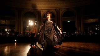 Modni spektakl Hippy Gardena