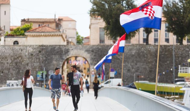 Hrvatske zastave u Zadru povodom Dana državnosti