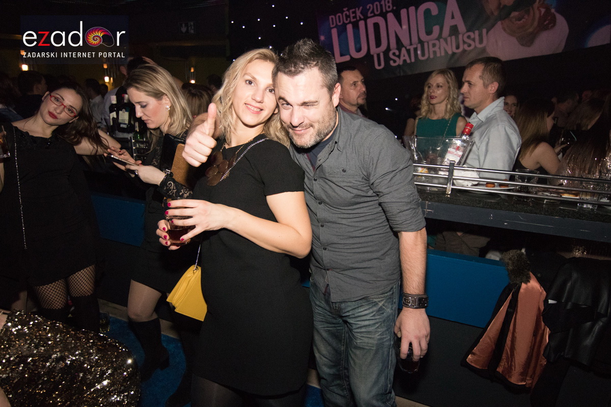 Ludnica u Saturnusu: Najbolji doček u svemiru i šire Ludnica u Saturnusu: Najbolji doček u svemiru i šire