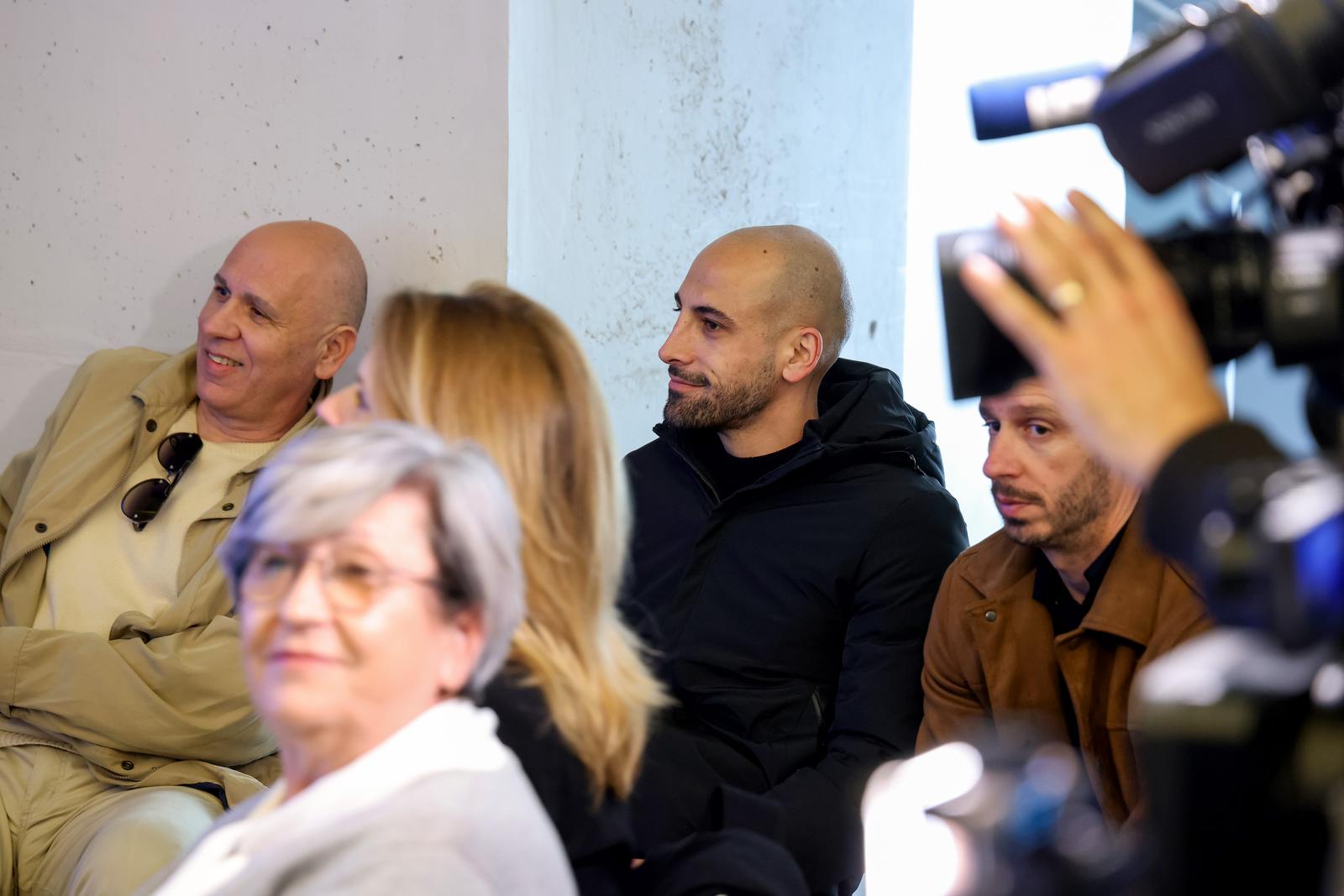 Konferencija za medije Udruge dani Krešimira Ćosića