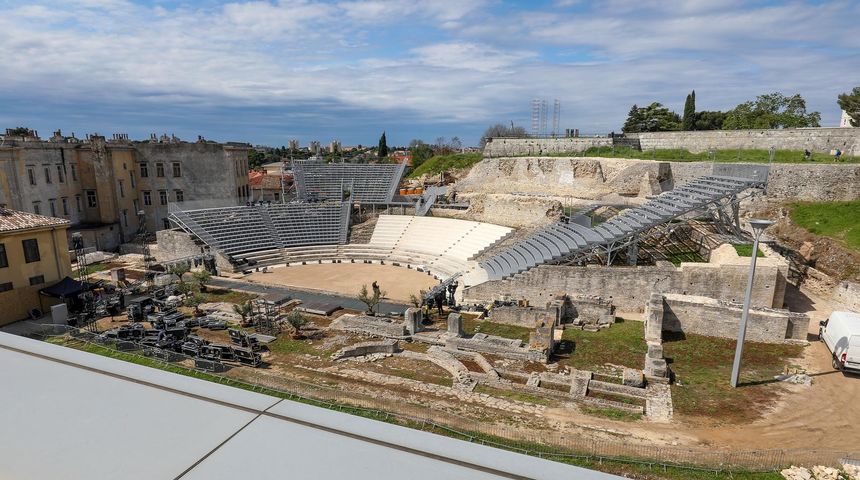 Otvoreno Malo rimsko kazalište u Puli Otvoreno Malo rimsko kazalište u Puli