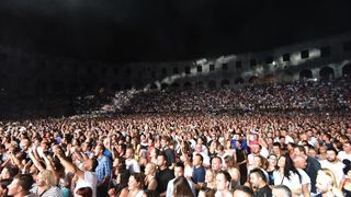 Koncert Olivera Dragojevića i Zlatana Stipišića u pulskoj Areni. Kao gosti nastupili su 2CELLOS. Photo: Duško Marušić/PIXSELL