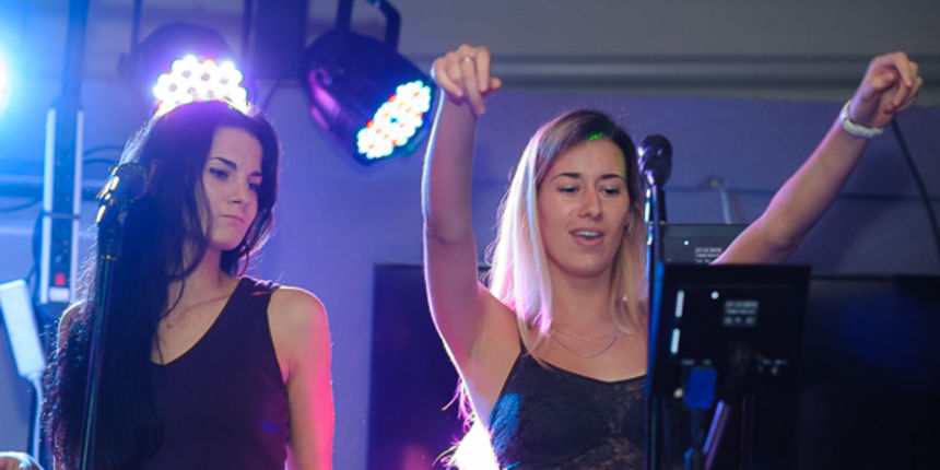 Toto i kraljice u Posh Pubu – foto Ivan Toman