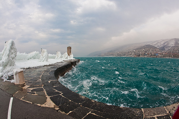 Senj u zagrljaju ledenog pokrivača, foto: Leo Banić