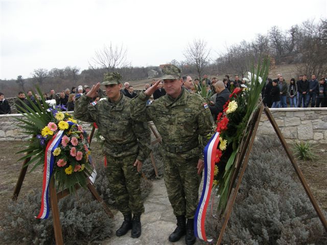 Polaganje vijenaca u spomen na žrtve Medviđe Polaganje vijenaca u spomen na žrtve Medviđe