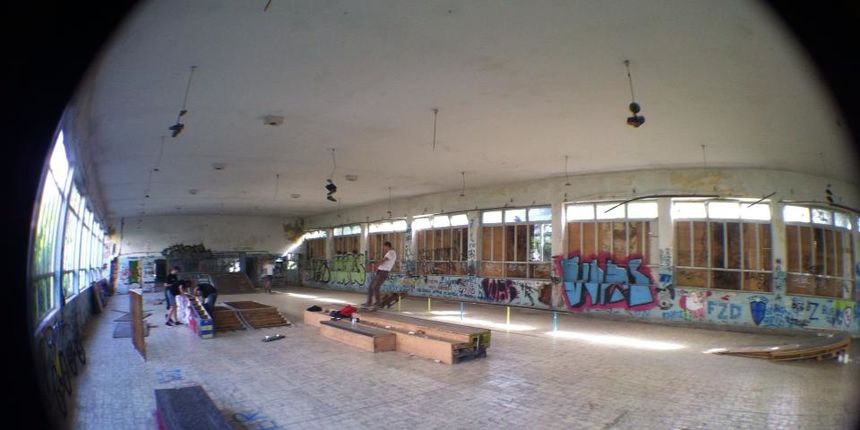 skateri menza skateri menza