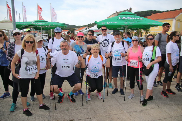 Gospodar OTOKA – uspon na Sv. Mihovil
(nedjelja, 29. svibnja 2016. godine)
Start: 09:30 h, u centru Preka (Park Vrulja)
Cilj: tvr Gospodar OTOKA – uspon na Sv. Mihovil
(nedjelja, 29. svibnja 2016. godine)
Start: 09:30 h, u centru Preka (Park Vrulja)
Cilj: tvr