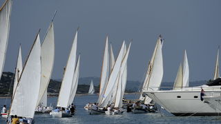 Otok Murter, 300912.
Latinsko idro, najveca regata tradicionalnih gajeta, leuta i kaica odrzana je danas u Murteru. Na regati je startalo oko 100 brodova.
Foto: Niksa Stipanicev / CROPIX Otok Murter, 300912.
Latinsko idro, najveca regata tradicionalnih gajeta, leuta i kaica odrzana je danas u Murteru. Na regati je startalo oko 100 brodova.
Foto: Niksa Stipanicev / CROPIX