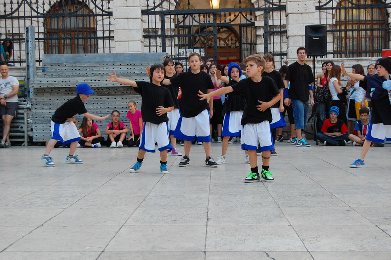 Narodni trg: Dan plesa radija 057, foto: Tea Balog Narodni trg: Dan plesa radija 057, foto: Tea Balog