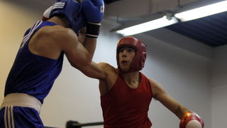 Zadar, 191110
Boksacka priredba u dvorani na Visnjiku gdje se nalazi Boksacki klub Diabolik. Odrzan je niz boksackih meceva. Turnir organizira BK Diabolik a to je njegov dar gradu Zadru povodom Blagdana Svetog Krsevana, njegovog zastitnika. Vec dugi niz g