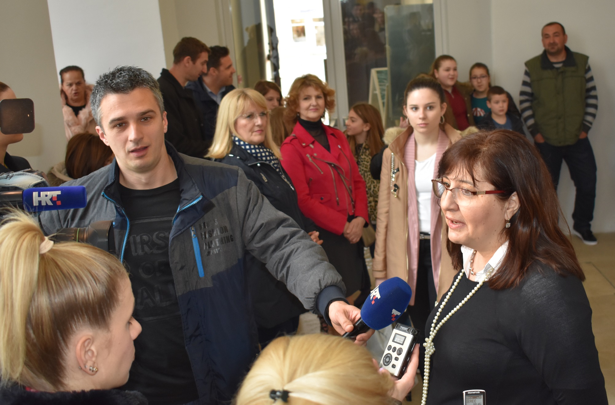 Dodjela nagrada učenicima za radove na natječaju “Hrvatska kakvu želimo” Dodjela nagrada učenicima za radove na natječaju “Hrvatska kakvu želimo”