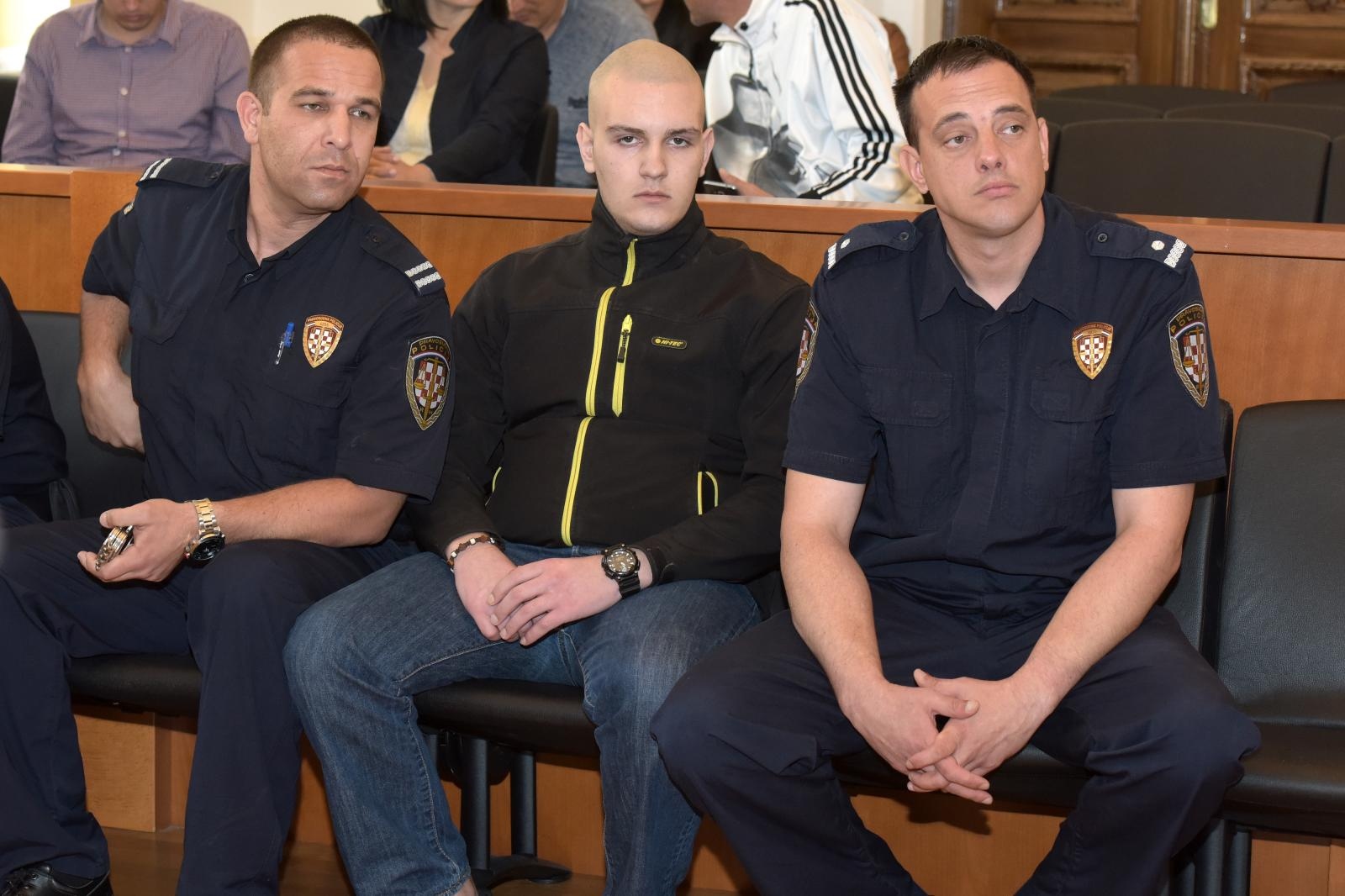 Županijski sud u Zadru: Tin Šunjerga osuđen na 40 godina zatvora zbog ubojstva roditelja