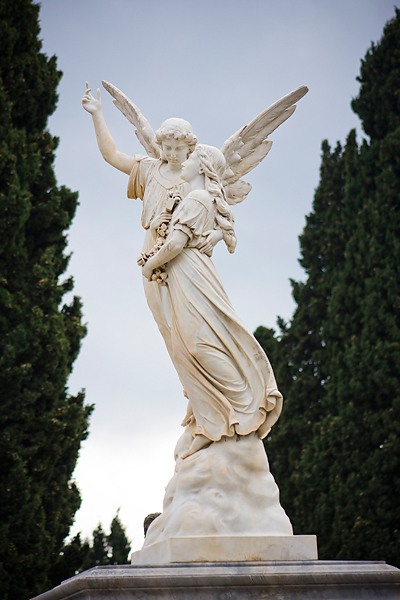 Gradsko groblje uoči blagdana Svih svetih (foto:Saša Čuka) Gradsko groblje uoči blagdana Svih svetih (foto:Saša Čuka)