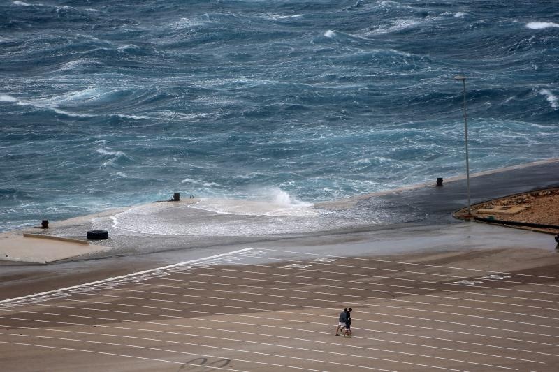 Olujna bura prekinula trajektni promet između Prizne i Žigljena. Photo: Dalibor Urukalović/PIXSELL Olujna bura prekinula trajektni promet između Prizne i Žigljena. Photo: Dalibor Urukalović/PIXSELL