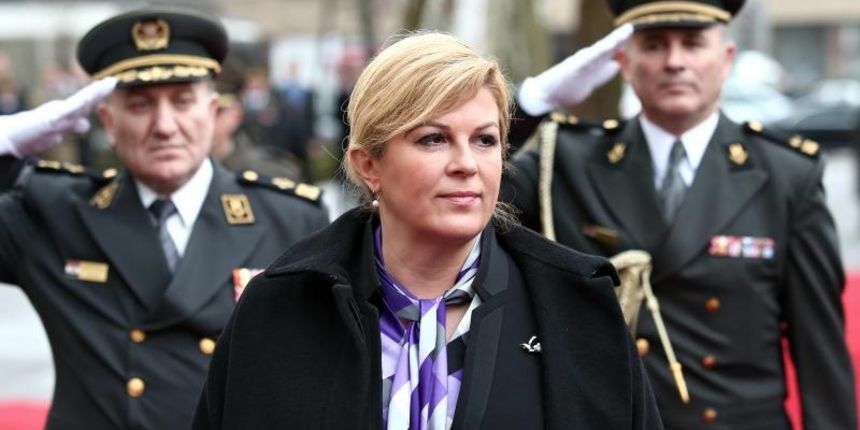 Zagreb – U Domu HV-a Zvonimir odrzana je primopredaja duznosti nacelnika Glavnog stozera Oruzanih snaga Republike Hrvatske izmedju generala zbora Drage Lovrica i general pukovnika Mirka Sundova. Svecana ceremonija doceka predsjednice RH Kolinde Grabar-Ki Zagreb – U Domu HV-a Zvonimir odrzana je primopredaja duznosti nacelnika Glavnog stozera Oruzanih snaga Republike Hrvatske izmedju generala zbora Drage Lovrica i general pukovnika Mirka Sundova. Svecana ceremonija doceka predsjednice RH Kolinde Grabar-Ki