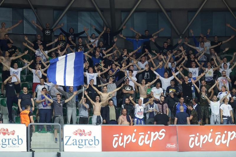 KK Cibona – KK Zadar 80-71. Navijači Zadra, Tornado. Photo: Goran Stanzl/PIXSELL KK Cibona – KK Zadar 80-71. Navijači Zadra, Tornado. Photo: Goran Stanzl/PIXSELL