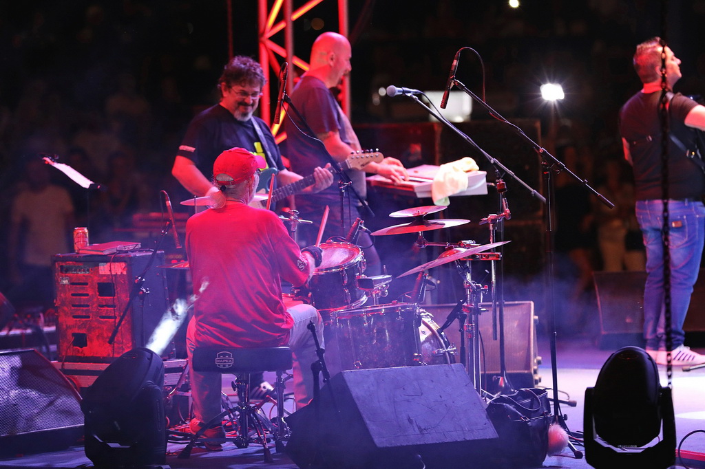 Halid Bešlić maestralno zaključio koncertnu sezonu u Biogradu na Moru