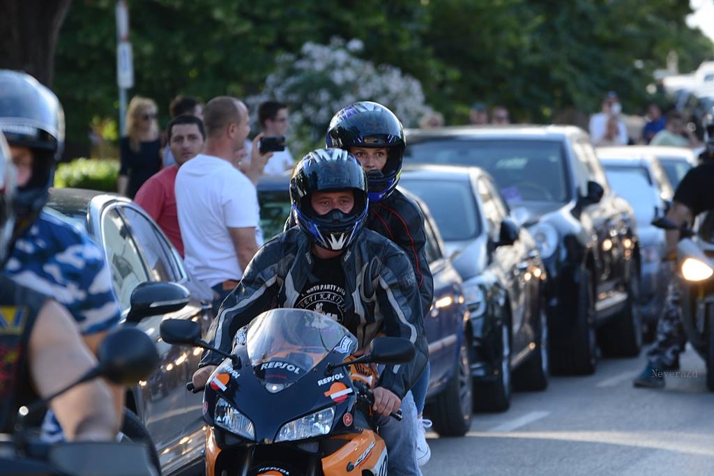 Defile bajkera ulicama Zadra u povodu 10. rođendana Moto kluba Beštije. Foto: Jadra NeveraZD Defile bajkera ulicama Zadra u povodu 10. rođendana Moto kluba Beštije. Foto: Jadra NeveraZD