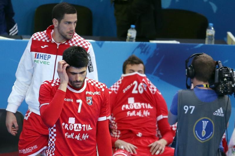 Tuga hrvatskih rukometaša nakon šokantnog poraza od Slovenije