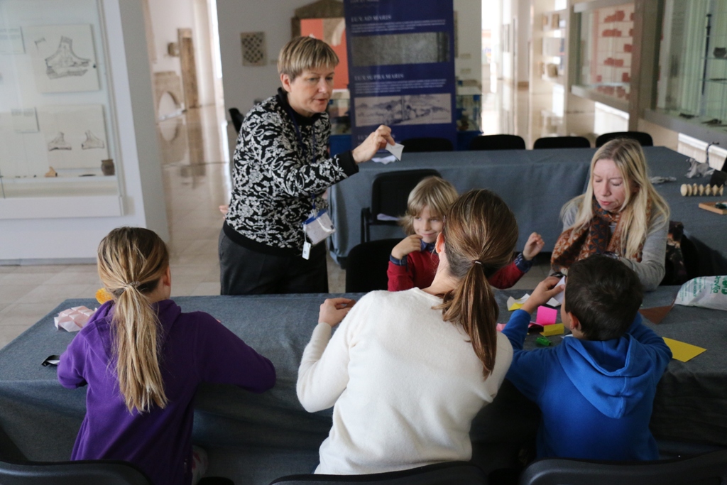 Origami radionica tijekom TSWF privukla je veliku pozornost mladih Origami radionica tijekom TSWF privukla je veliku pozornost mladih