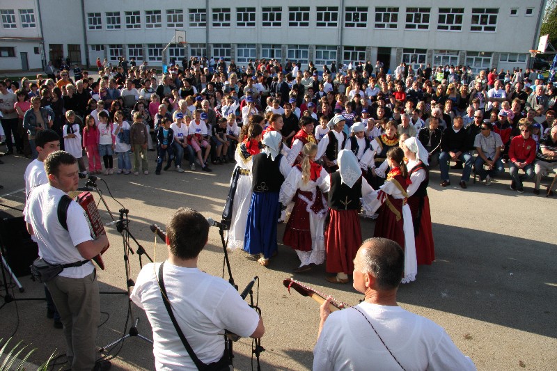 HDZ-ov predizborni skup u Gračacu (Foto: P. Sikirić)