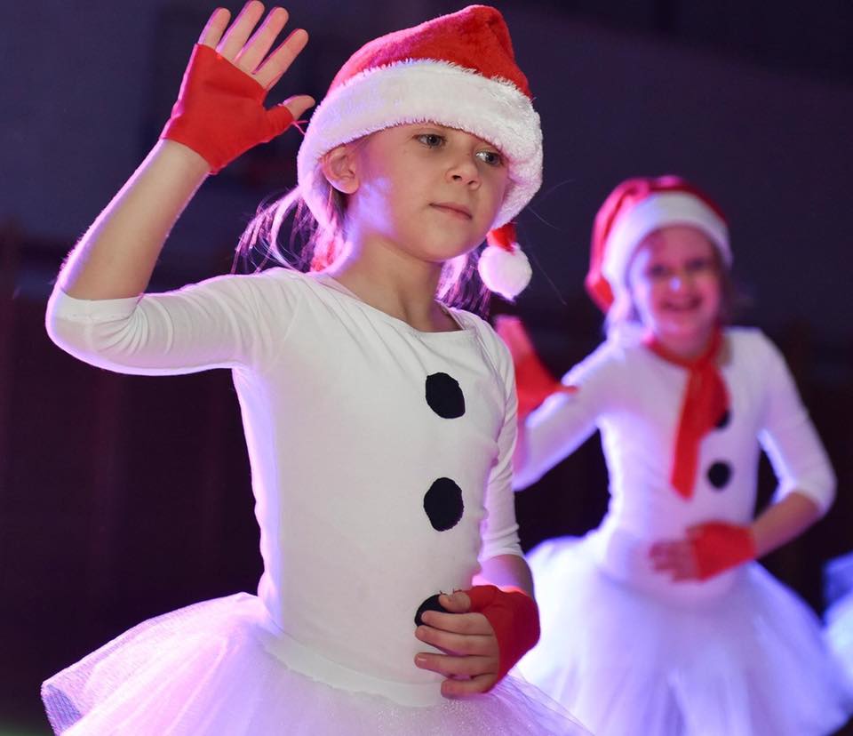 Plesna Božićna čarolija na otoku Pagu