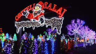 Uz 2,5 milijuna lampica zasjala ovogodišnja božićna bajka u Salajlandu Uz 2,5 milijuna lampica zasjala ovogodišnja božićna bajka u Salajlandu