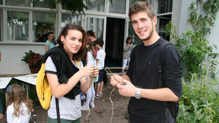 Danas je održana kreativna radionica za velike i male u organizaciji Dječjeg odjela Gradske knjižnice Zadar: izrada stručaka i jastučića od lavande od 10-12 h. Radionicu je vodila gospođa Jadranka Plantak. Foto by Lucija Juravic Danas je održana kreativna radionica za velike i male u organizaciji Dječjeg odjela Gradske knjižnice Zadar: izrada stručaka i jastučića od lavande od 10-12 h. Radionicu je vodila gospođa Jadranka Plantak. Foto by Lucija Juravic