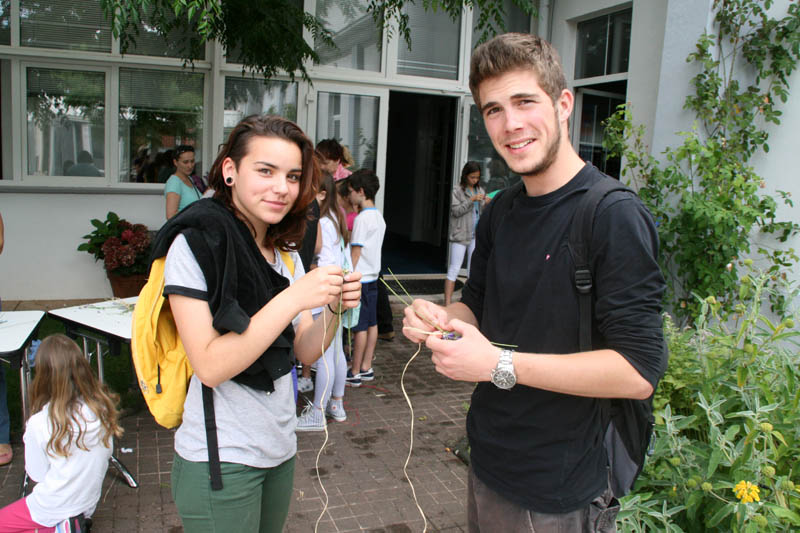 Danas je održana kreativna radionica za velike i male u organizaciji Dječjeg odjela Gradske knjižnice Zadar: izrada stručaka i jastučića od lavande od 10-12 h. Radionicu je vodila gospođa Jadranka Plantak. Foto by Lucija Juravic Danas je održana kreativna radionica za velike i male u organizaciji Dječjeg odjela Gradske knjižnice Zadar: izrada stručaka i jastučića od lavande od 10-12 h. Radionicu je vodila gospođa Jadranka Plantak. Foto by Lucija Juravic