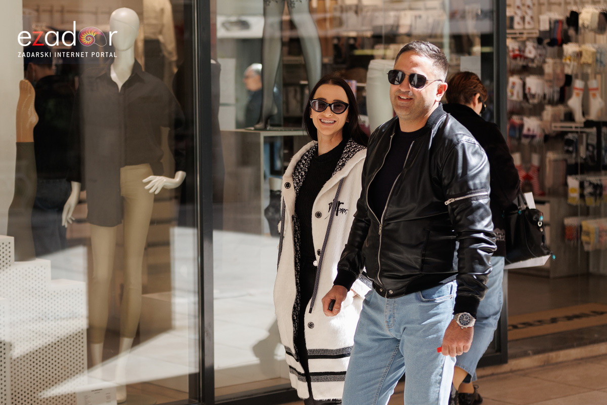 Đir po gradu, subotnja špica 19. ožujka 2022. Đir po gradu, subotnja špica 19. ožujka 2022.