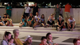 Dašak Italije: Koncert Nere Gojanović, Gordane Pavić i Vladimira Garića na rivi u Petrčanima