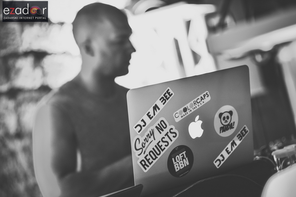 Salsa četvrtkom i after uz DJ Em Bee @ Svarog Bar