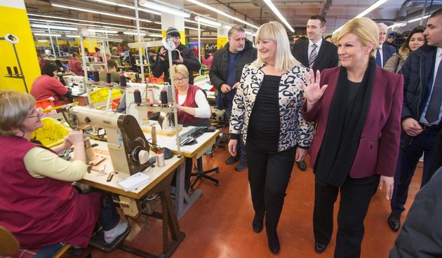 Predsjednica Republike posjetila Borovo i na dar dobila male glinene Zenge