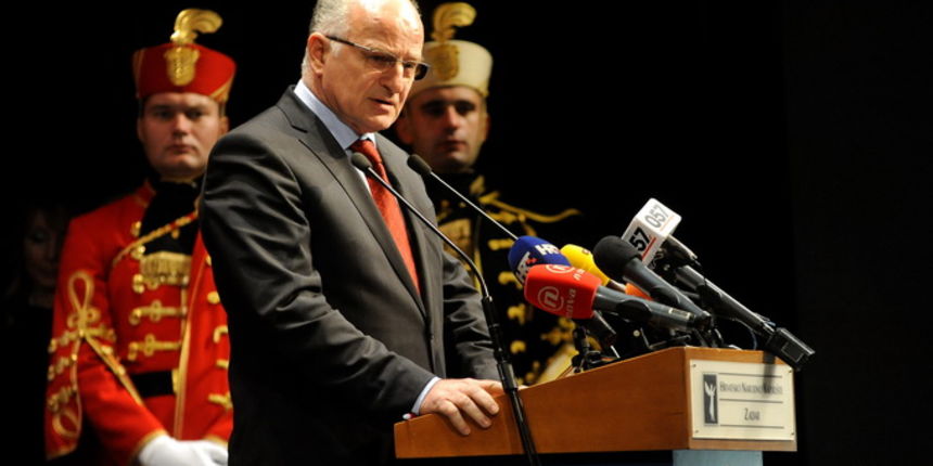 Zadar, 220113
Obiljezavanje 20 godina VRA Maslenica. Proslavu akcije Maslenica u Zadru je pratio kompletan drzavni vrh: predsjednik Josipovic, premijer Milanovic, predsjednik Sabora Leko i ministri. Prisutan je bio i general Ante Gotovina. Jutros su poloz Zadar, 220113
Obiljezavanje 20 godina VRA Maslenica. Proslavu akcije Maslenica u Zadru je pratio kompletan drzavni vrh: predsjednik Josipovic, premijer Milanovic, predsjednik Sabora Leko i ministri. Prisutan je bio i general Ante Gotovina. Jutros su poloz