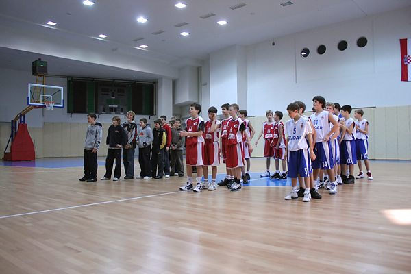 Podjela medalja na Božićnom košarkaškom turniru