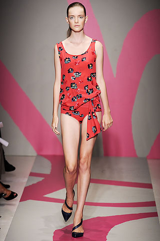 DKNY proljeće/ljeto 2010 (Moda.hr)