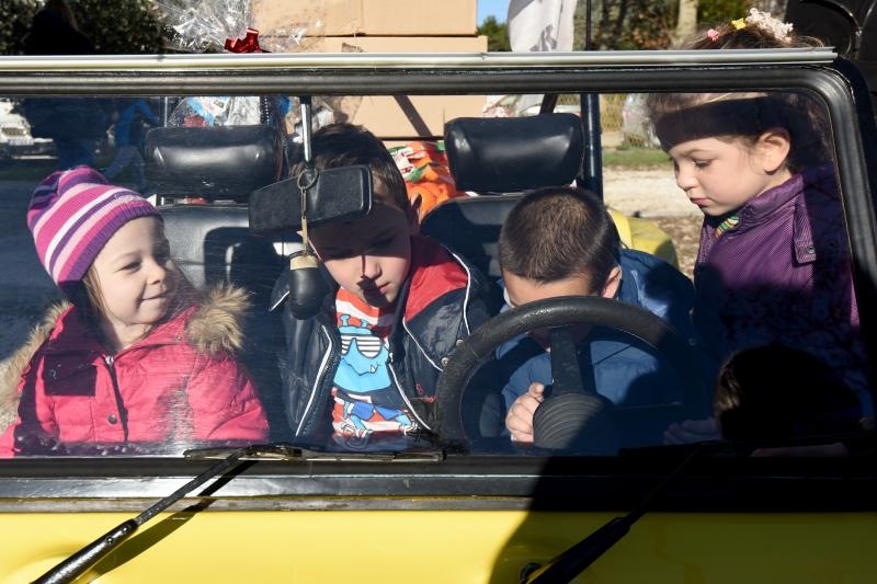 Bikeri moto kluba Bestije tradicionalno su posjetili i darivali djecu vrtica Latica