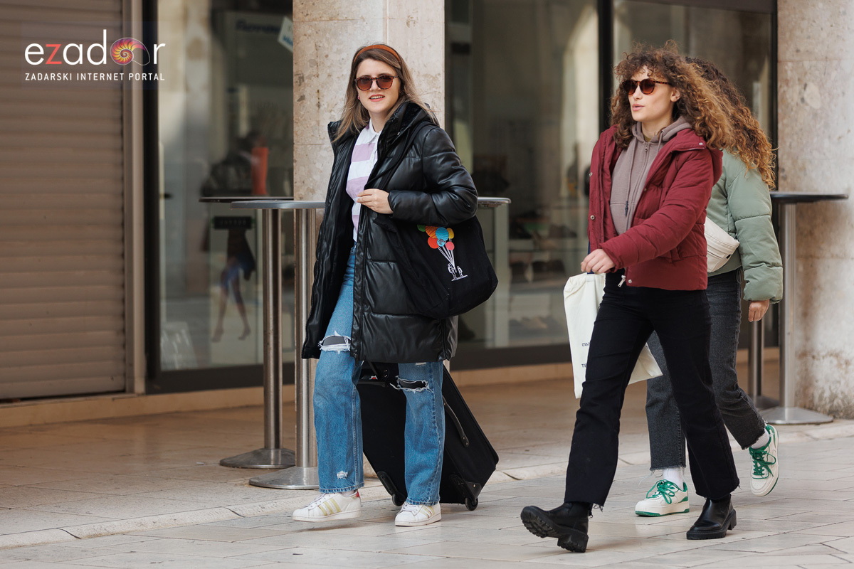 Đir po gradu, subotnja špica 18. veljače 2023. Đir po gradu, subotnja špica 18. veljače 2023.