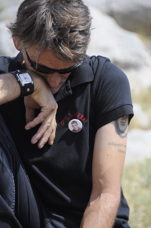 Kornat, 300811.
Obiljezavanje 4. obljetnice kornatske tragedije, u kojoj je, gaseci pozar na Kornatu 30. kolovoza 2007. godine, smrtno stradalo 12 vatrogasaca. Obitelji poginulih vatrogasaca, njihovi prijatelji te visoko izaslanstvo na otoku Kornat, u uv Kornat, 300811.
Obiljezavanje 4. obljetnice kornatske tragedije, u kojoj je, gaseci pozar na Kornatu 30. kolovoza 2007. godine, smrtno stradalo 12 vatrogasaca. Obitelji poginulih vatrogasaca, njihovi prijatelji te visoko izaslanstvo na otoku Kornat, u uv