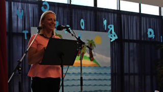 Gradonačelnik Dukić posjetio OŠ Bartul Kašić prvog dana škole Gradonačelnik Dukić posjetio OŠ Bartul Kašić prvog dana škole