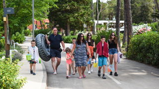 Obitelj Mandić uživa u ljetnim radostima u Zatonu Obitelj Mandić uživa u ljetnim radostima u Zatonu