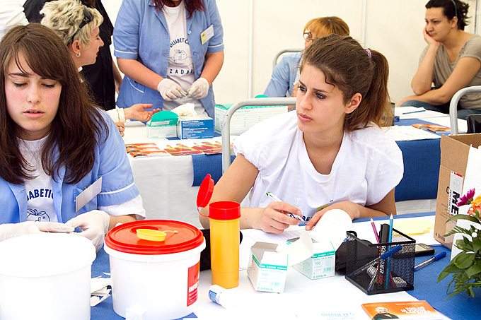 Subota na Narodnom trgu: šahovska simultanka i mjerenje šećera u krvi, foto: Leo Banić