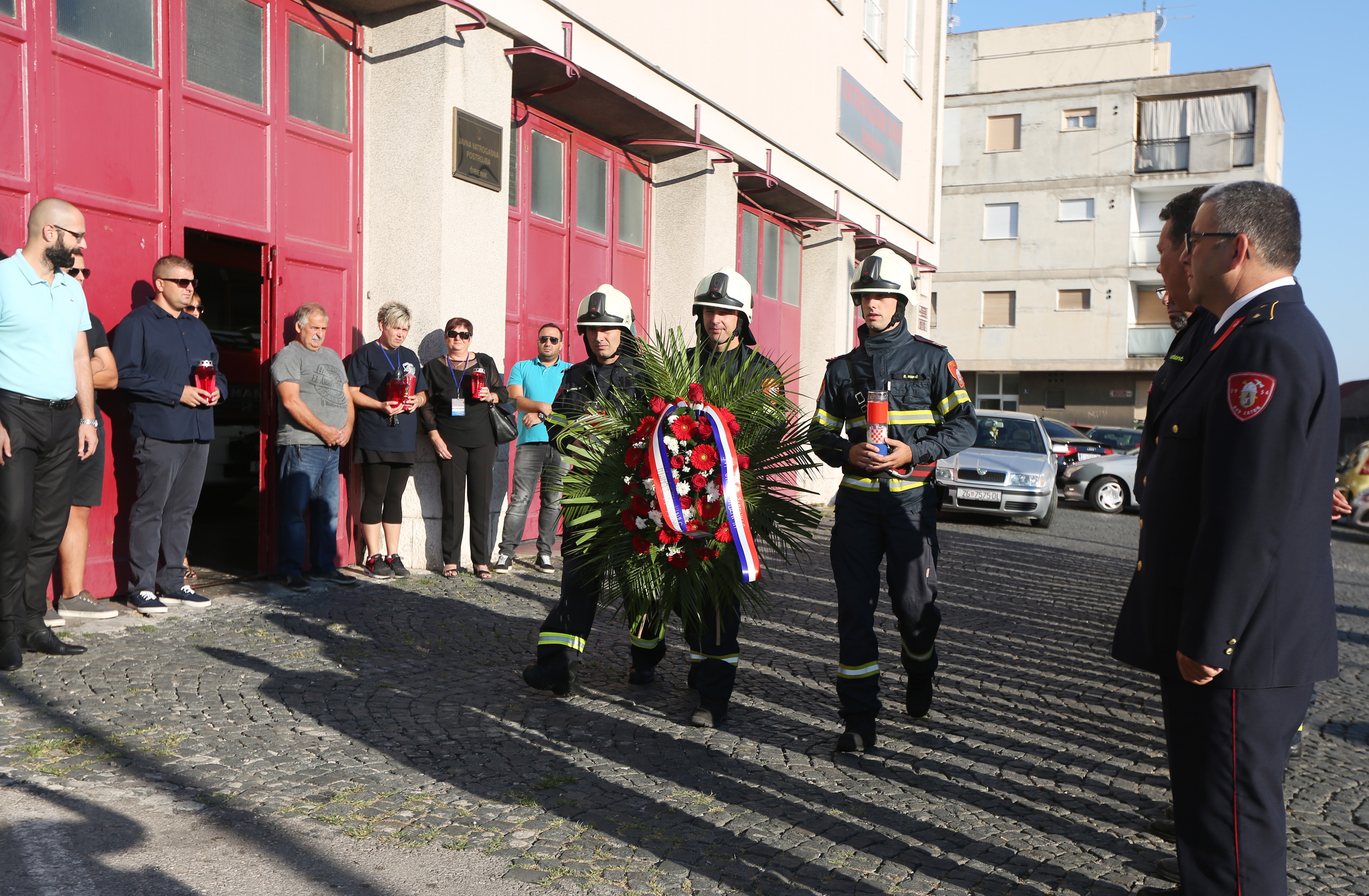 Polaganjem vijenaca obilježena 10. obljetnica kornatske tragedije Polaganjem vijenaca obilježena 10. obljetnica kornatske tragedije