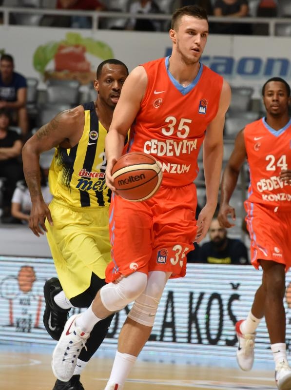 ZDBT 2016: KK Cedevita – Fenerbahce 77-88. Photo: Hrvoje Jelavić/PIXSELL ZDBT 2016: KK Cedevita – Fenerbahce 77-88. Photo: Hrvoje Jelavić/PIXSELL