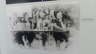 Izložba Jerolima Vulića: Zadrani ulovljeni u zanosu čitanja Izložba Jerolima Vulića: Zadrani ulovljeni u zanosu čitanja