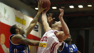 Zagreb, 220513
Dvorana II Doma sportova.
Kosarkaska utakmica pulufinale doigravanja za prvaka Hrvatske (2 utakmica) Cedevita – Zadar.
Na slici: Romeo Travis 9,Goran Suton 14, Dwight Lee Thorne12.
Foto: Nenad Dugi / CROPIX Zagreb, 220513
Dvorana II Doma sportova.
Kosarkaska utakmica pulufinale doigravanja za prvaka Hrvatske (2 utakmica) Cedevita – Zadar.
Na slici: Romeo Travis 9,Goran Suton 14, Dwight Lee Thorne12.
Foto: Nenad Dugi / CROPIX