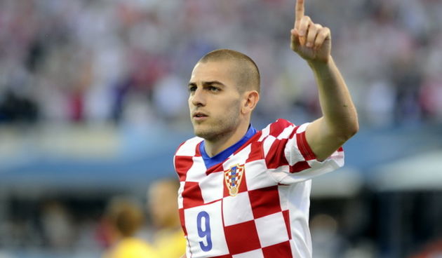 Zagreb, 060609.
Kvalifikacijska nogometna utakmica skupine 6 izmedju reprezentacija Hrvatske i Ukrajine za Svjetsko prvenstvo u Juznoafrickoj Republici 2010 godine.
Na slici: Mladen Petric slavlje.
Foto: Damir Krajac / CROPIX