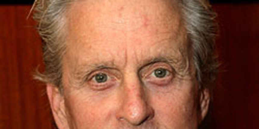 Douglas ispred restorana napao paparazza, foto: www.cbc.ca